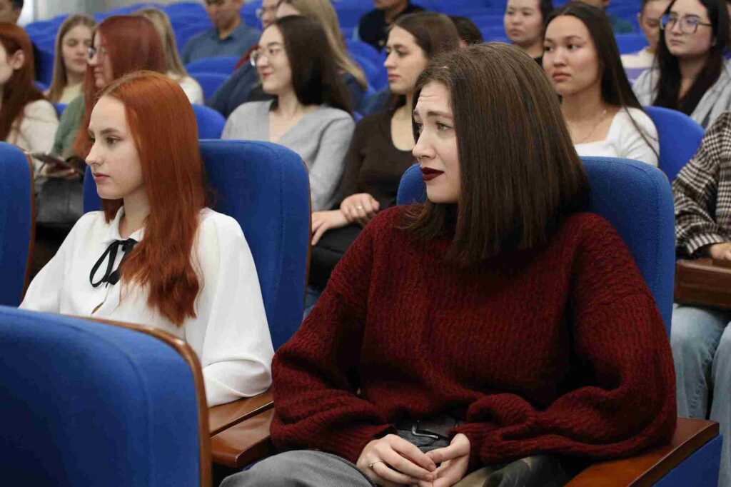 В КАСУ прошла встреча с представителями Департамента Агентства РК по делам государственной службы по ВКО (5)