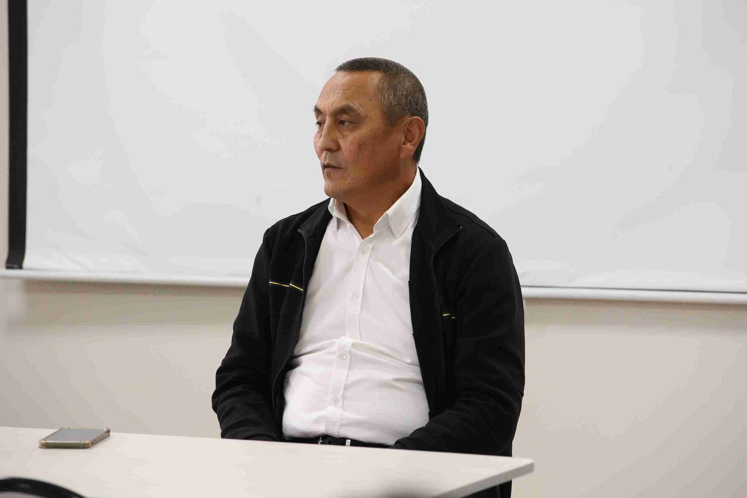 Встреча студентов КАСУ с почётным ветераном спорта ВКО (4)