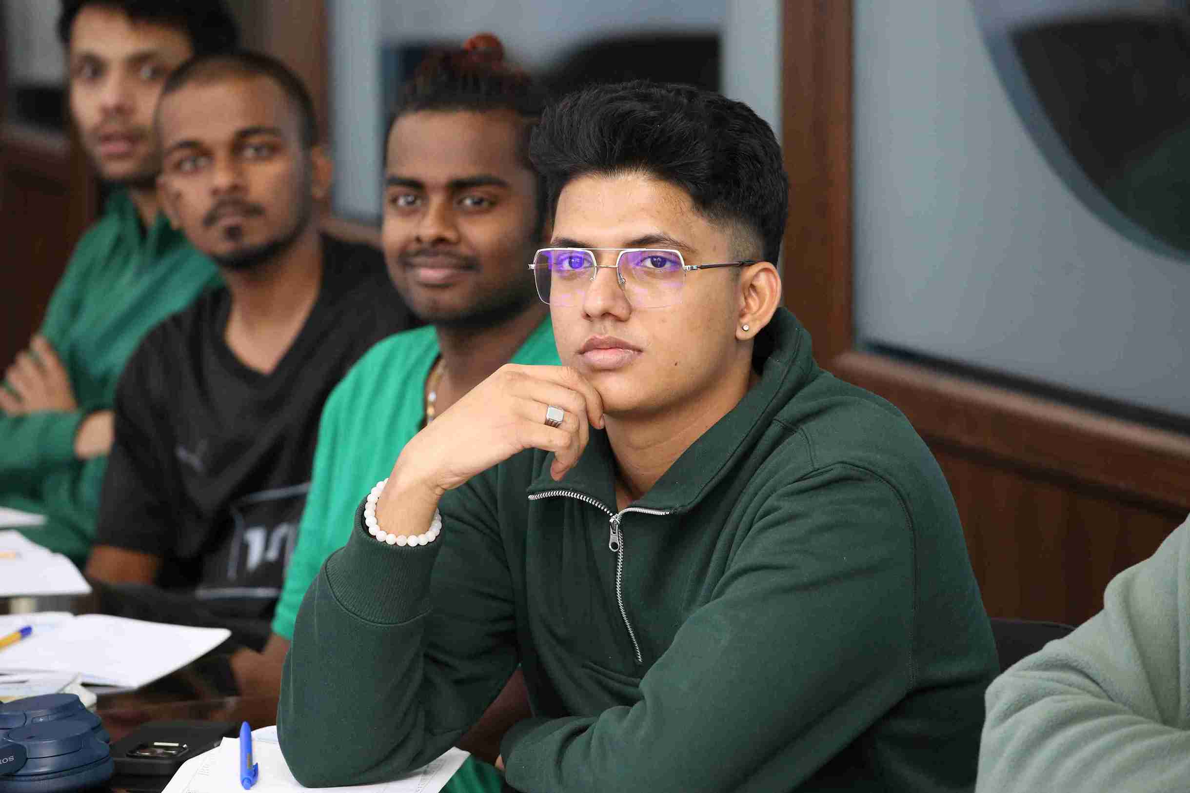 Второй поток магистрантов из Индии продолжает обучение в КАСУ по международной двухдипломной программе «Менеджмент и информационные технологии»T42A8601 11zon