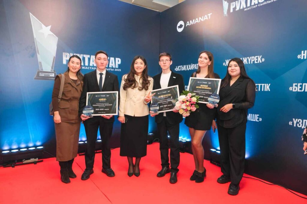 Студент КАСУ лауреат Республиканской молодежной премии «Герой года» («Қайсар») (4)