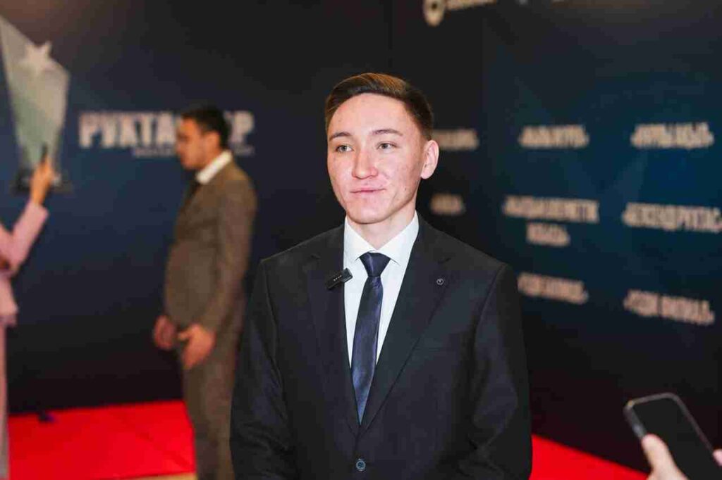 Студент КАСУ лауреат Республиканской молодежной премии «Герой года» («Қайсар») (8)