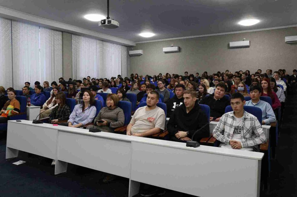 В КАСУ прошла профориентационная встреча с представителями ДВД 5