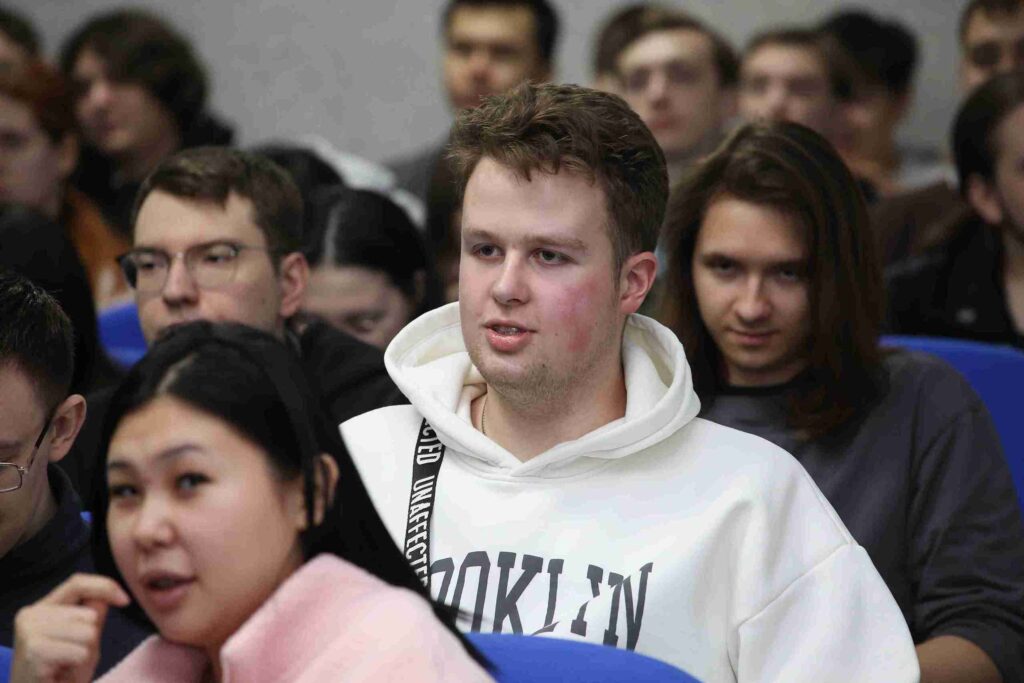 В КАСУ прошла профориентационная встреча с представителями ДВД 8