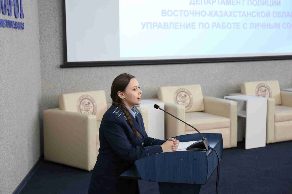 «Заң мен тәртіп»: знакомство студентов с работой правоохранительных органов 18