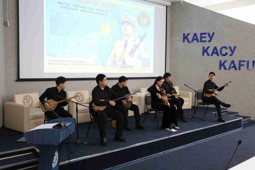 «Заң мен тәртіп»: знакомство студентов с работой правоохранительных органов 6