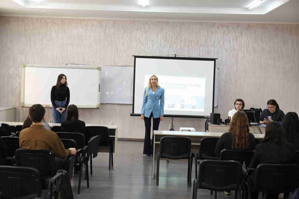 ҚАЕУ дегі Open House & Welcome Day Екінші күн (15)