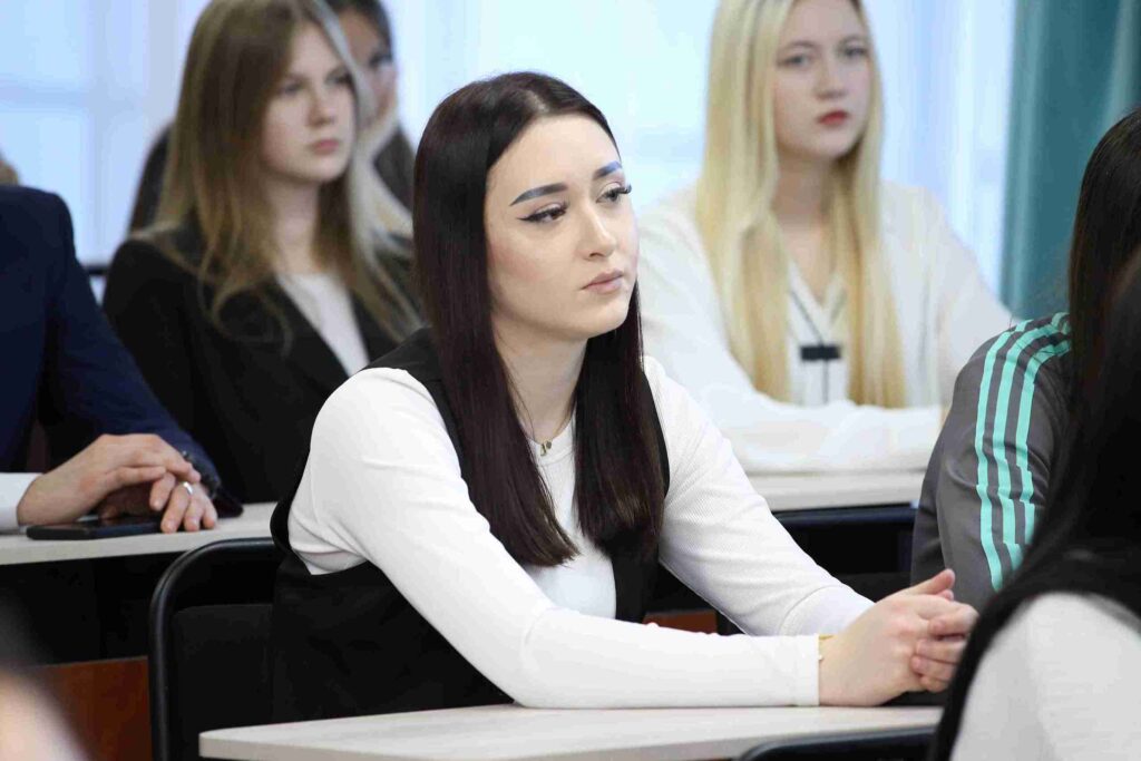 Месяц предпринимательства: встреча американского предпринимателя со студентами УК КЭТ 8