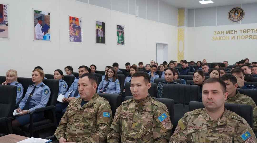 Разъяснение проекта новой Конституции РК сотрудникам Департамента полиции ВКО 2