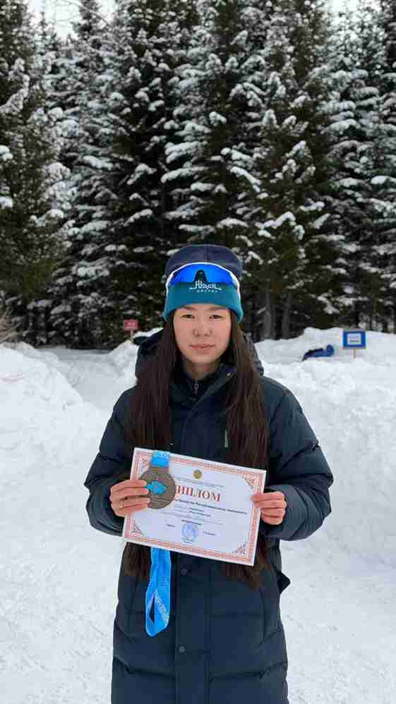 Студентка КАСУ призёр Молодёжного чемпионата РК по лыжным гонкам (3)