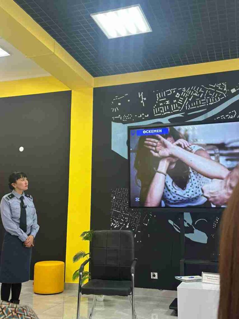 Студенты приняли участия во встрече «Құрмет – қоғамның иесі» 5