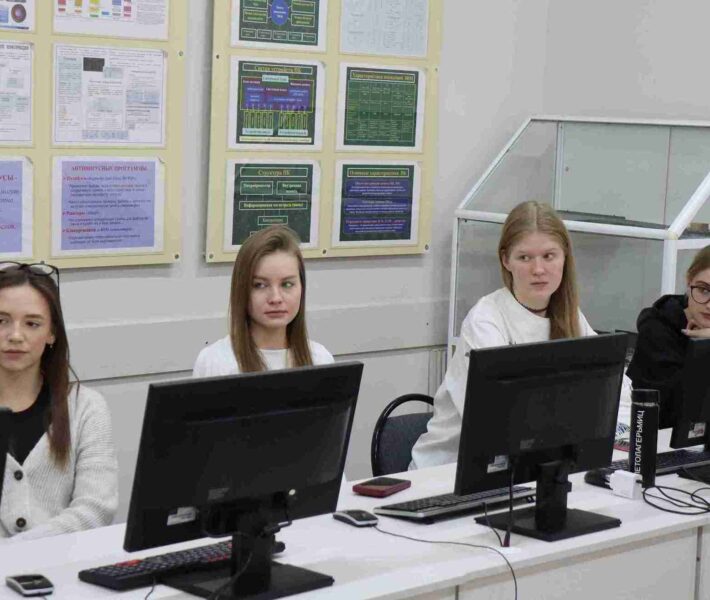 Участие студентов журналистов в обсуждении конституционных изменений 1