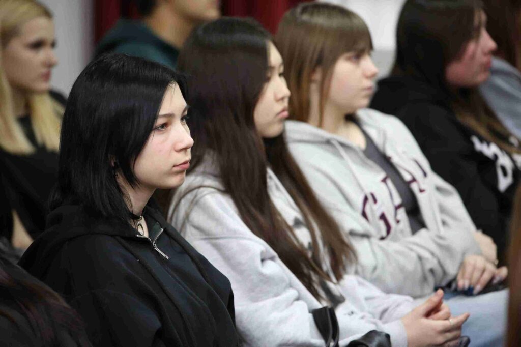 В Высшем колледже КАСУ прошла сессия вопросов и ответов по предпринимательским кейсам 10