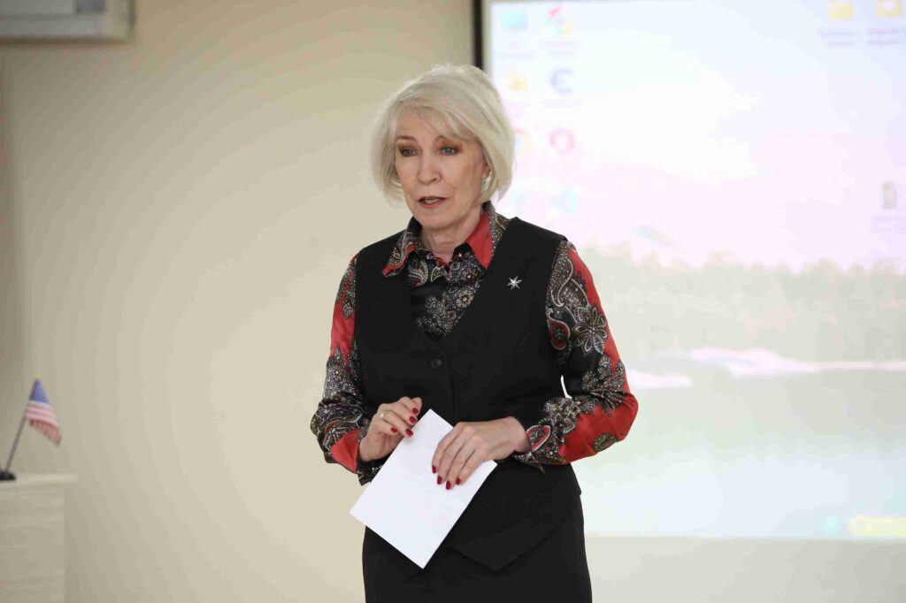 В Высшем колледже КАСУ прошла сессия вопросов и ответов по предпринимательским кейсам 2