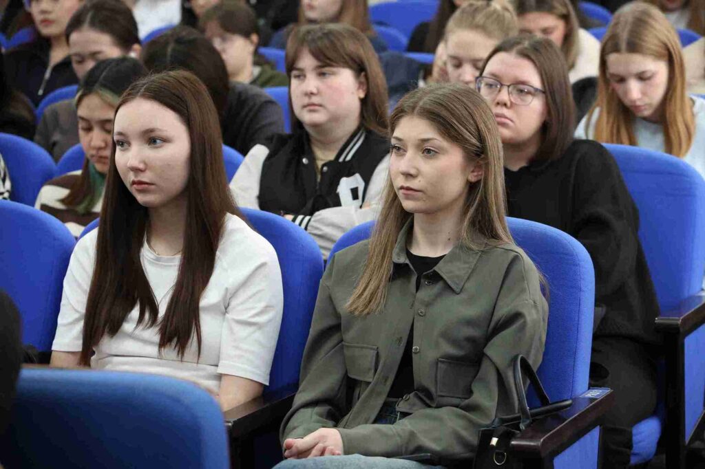 Встреча с депутатом Мажилиса Парламента Республики Казахстан Олжасом Нуралдиновым по разъяснению новой Конституции РК (15)