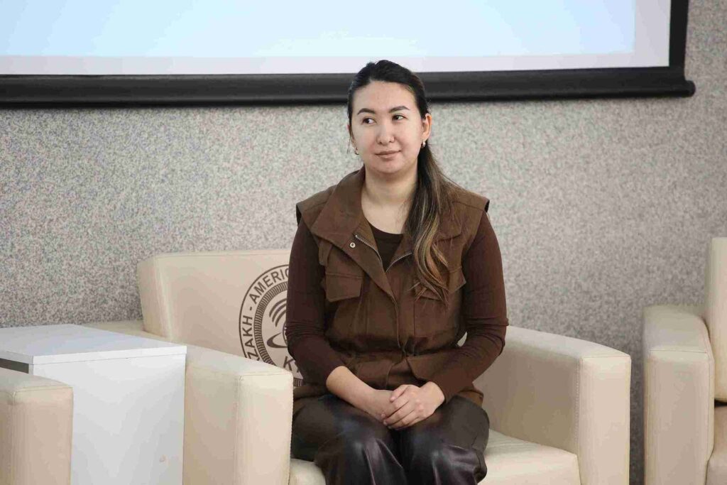 Встреча с депутатом Мажилиса Парламента Республики Казахстан Олжасом Нуралдиновым по разъяснению новой Конституции РК (6)