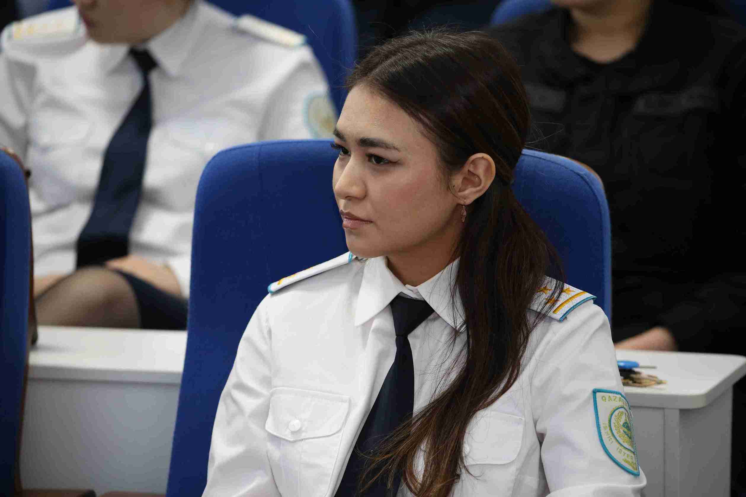 Круглый стол на тему «Роль деловых женщин в обществе» 4