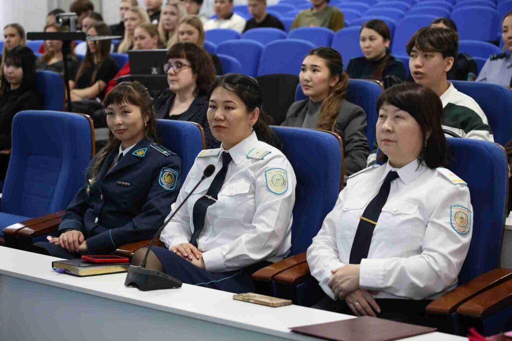 Круглый стол на тему «Роль деловых женщин в обществе» 6