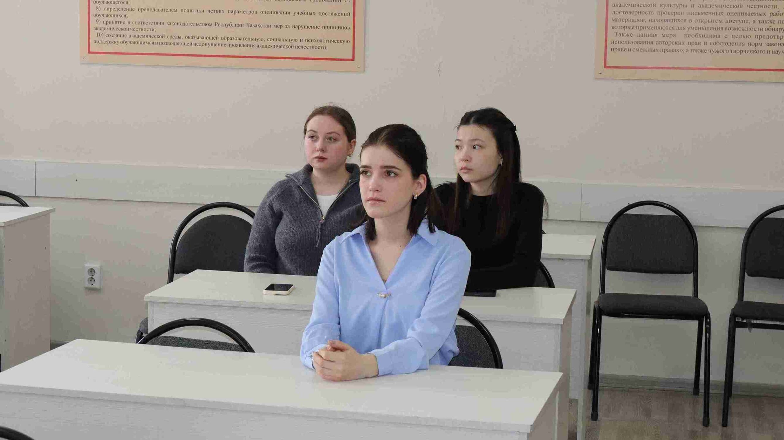 От слова к цвету: семинар по современной лингвистике 2