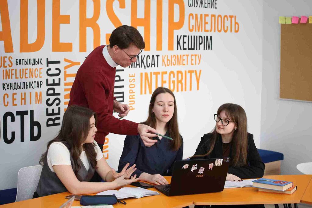 Студенты КАСУ продолжают обучение в Университете Аризоны по программе устойчивого туризма 9