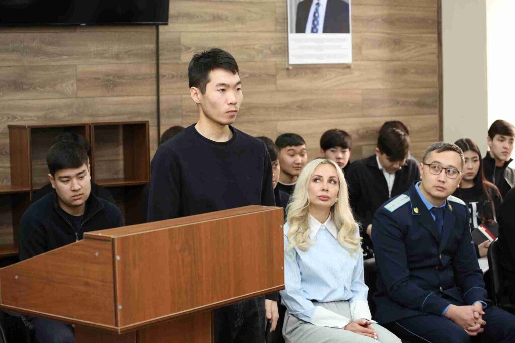 Студенты КАСУ провели инсценировку судебного процесса по уголовному делу 14