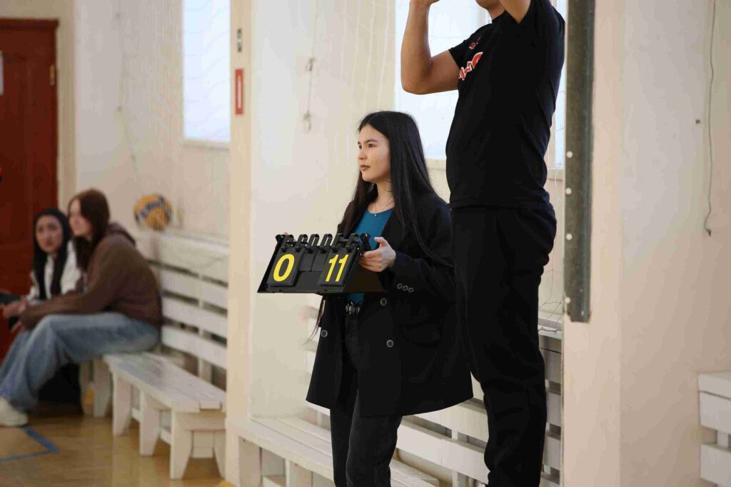 Товарищеский матч по баскетболу между КАСУ и Высшим колледжем КАСУ 13