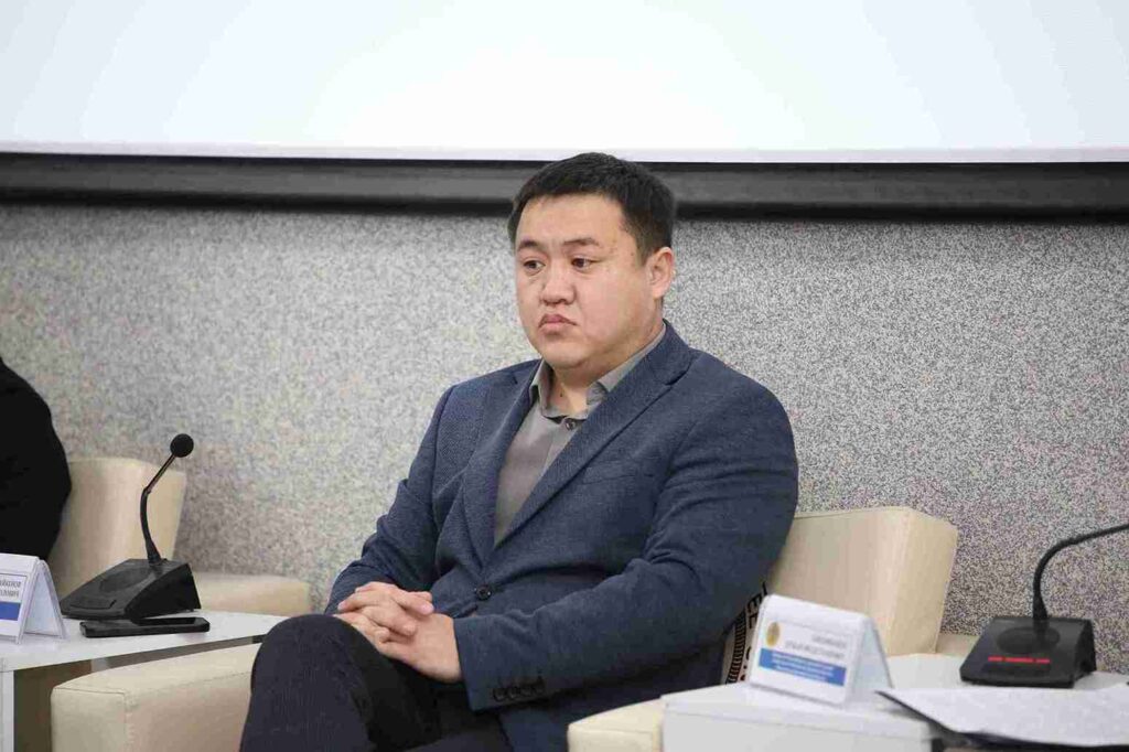 В КАСУ прошла диалоговая площадка «Адалдық алаңы» 15