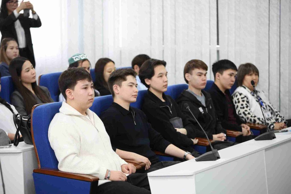 В КАСУ прошла диалоговая площадка «Адалдық алаңы» 6