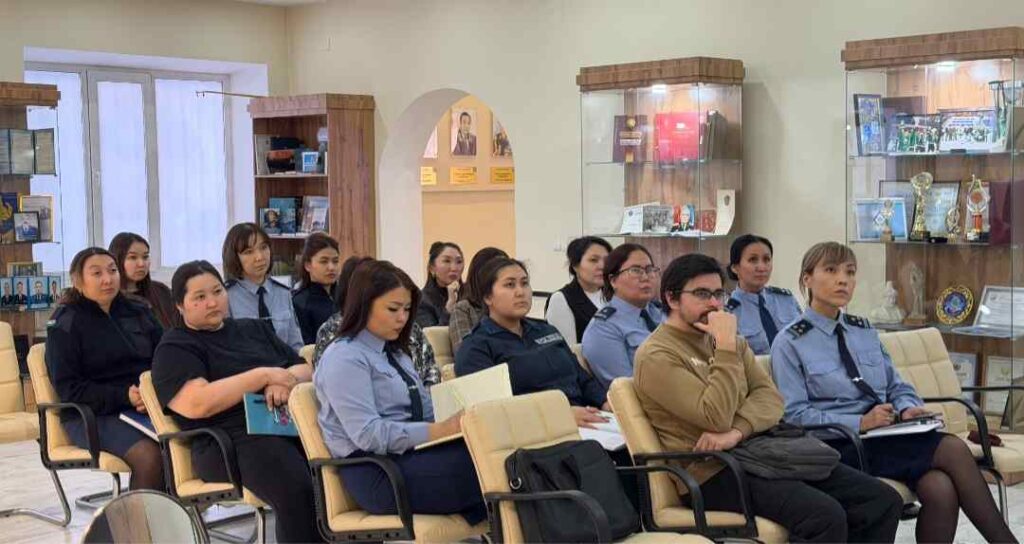 Встреча с сотрудниками Департамента полиции ВКО по разъяснению проекта новой Конституции РК 3