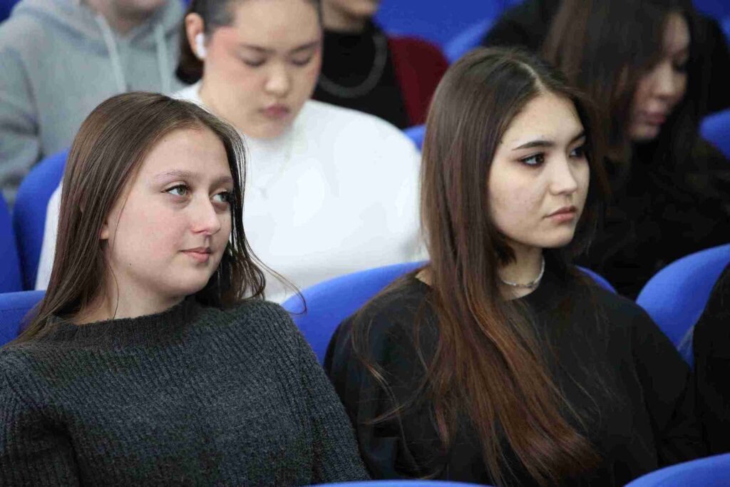 Архитектоника научного успеха: в КАСУ прошел мастер класс по подготовке научных публикаций 11