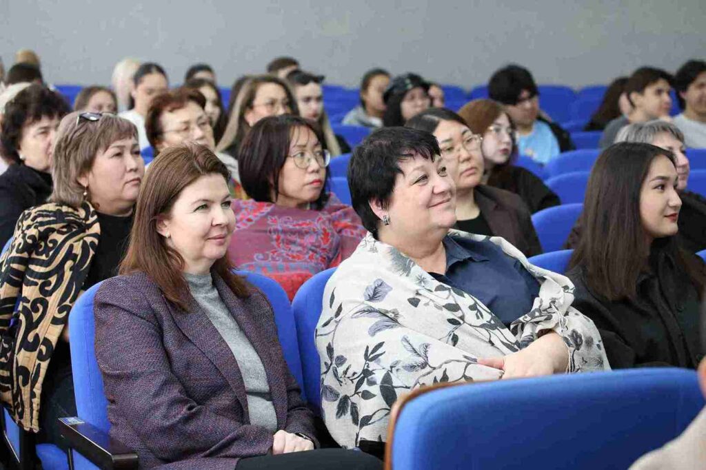 Архитектоника научного успеха: в КАСУ прошел мастер класс по подготовке научных публикаций 16