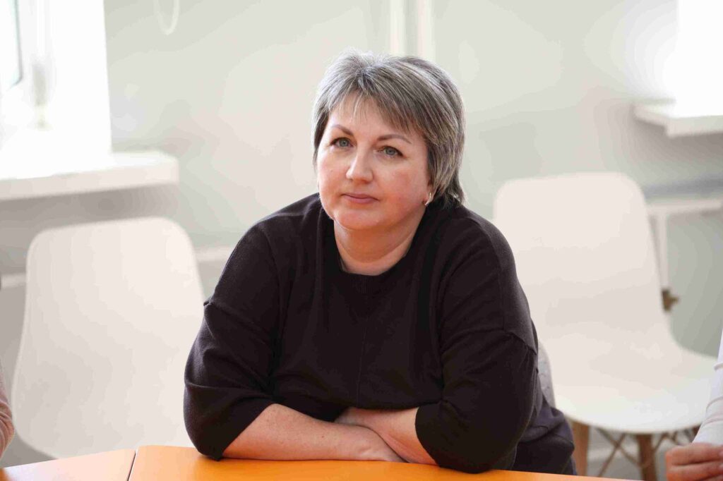 Интеграция ИИ и технологическое предпринимательство: семинары с Эндрю Фэмом в рамках Форума молодых ученых 8