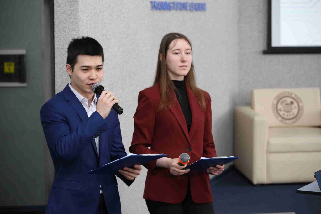 Искусственный интеллект как фактор новой научной реальности: в КАСУ состоялась пленарная сессия XVI Международного форума молодых ученых 4