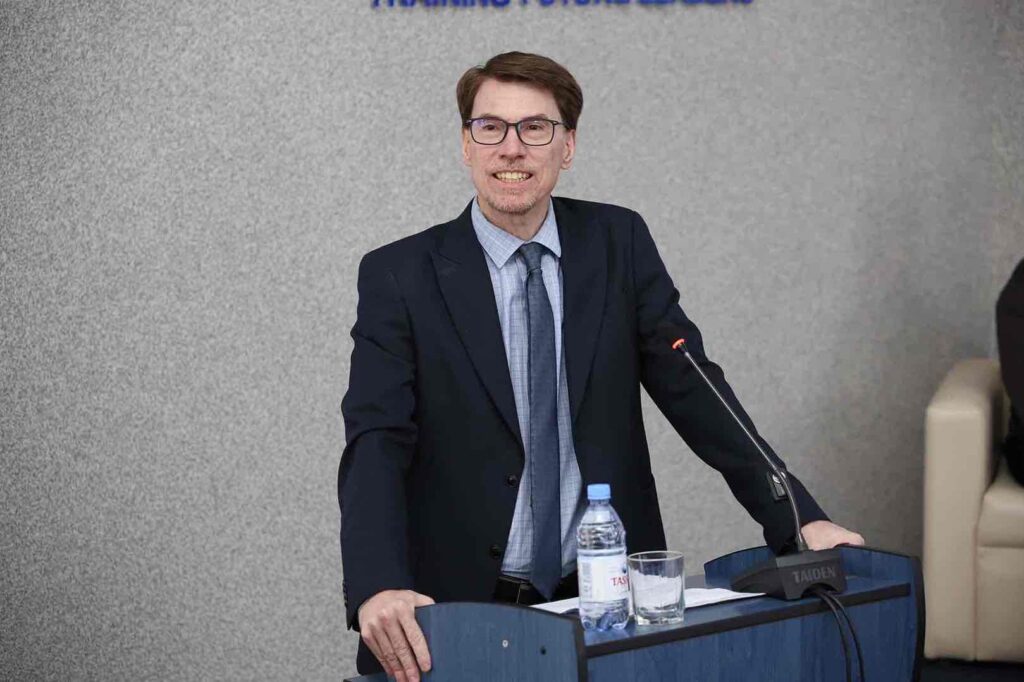 Международный практико ориентированный семинар «Преемственность профессионального образования «школа колледж вуз» в едином цифровом пространстве» 13