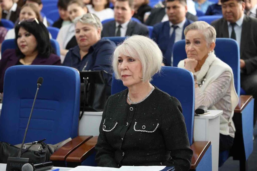 Международный практико ориентированный семинар «Преемственность профессионального образования «школа колледж вуз» в едином цифровом пространстве» 4