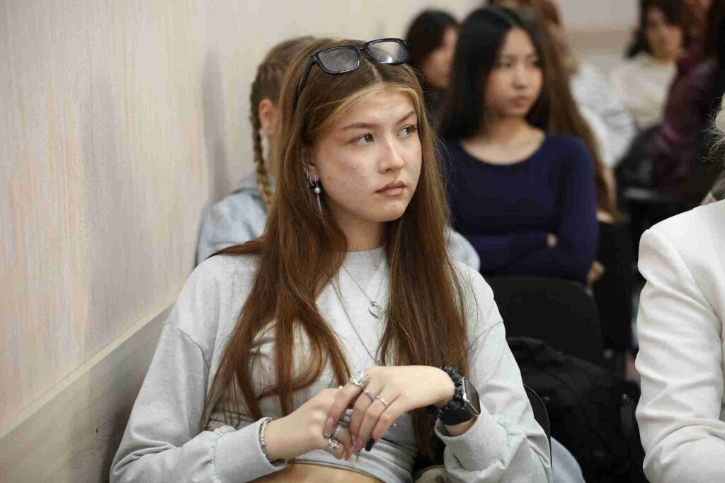 Научный мост между Казахстаном и Россией: делегация АлтГУ принимает участие в международном Форуме КАСУ 3