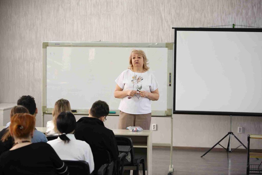 Научный мост между Казахстаном и Россией: делегация АлтГУ принимает участие в международном Форуме КАСУ 4