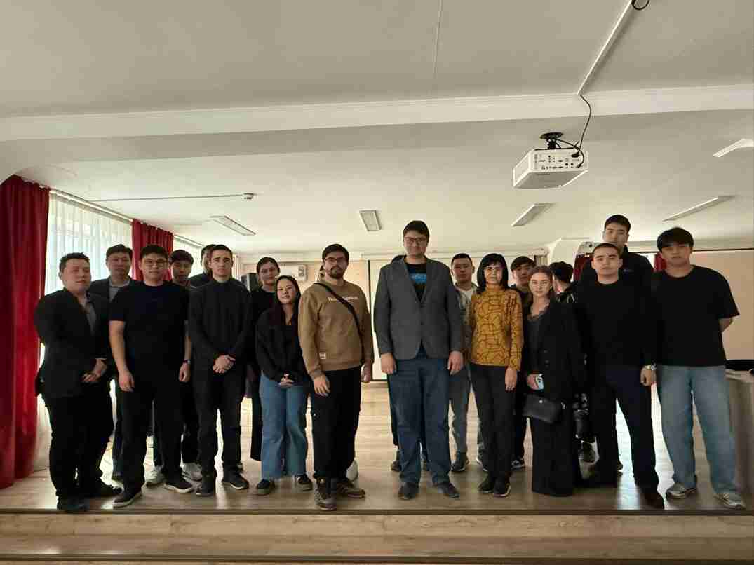 Профориентационная встреча со студентами Высшего колледжа КАСУ 1