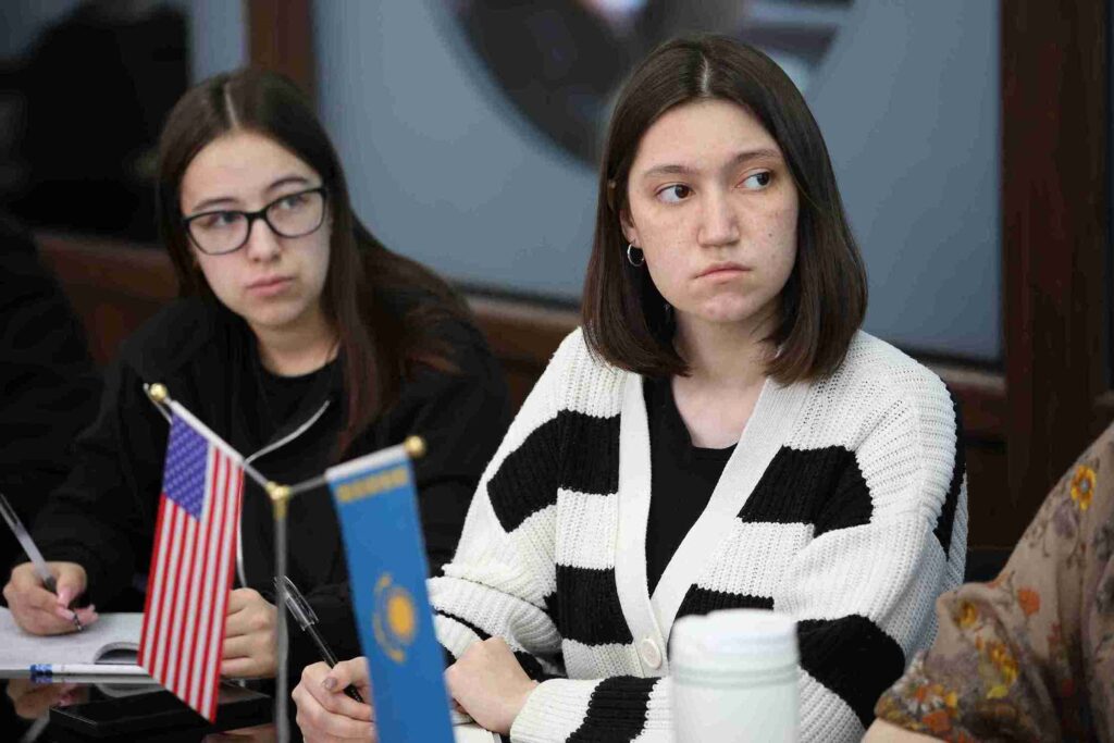 Секционное заседание с участием иностранных магистрантов из Афганистана и Германии 2