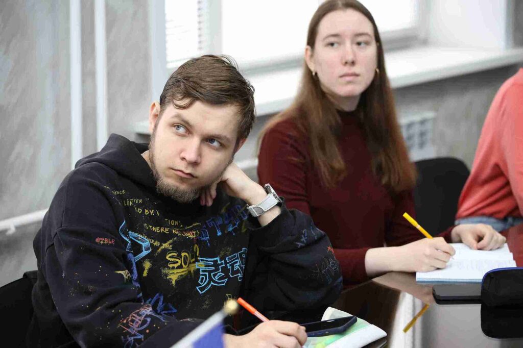 Секционное заседание с участием иностранных магистрантов из Афганистана и Германии 4