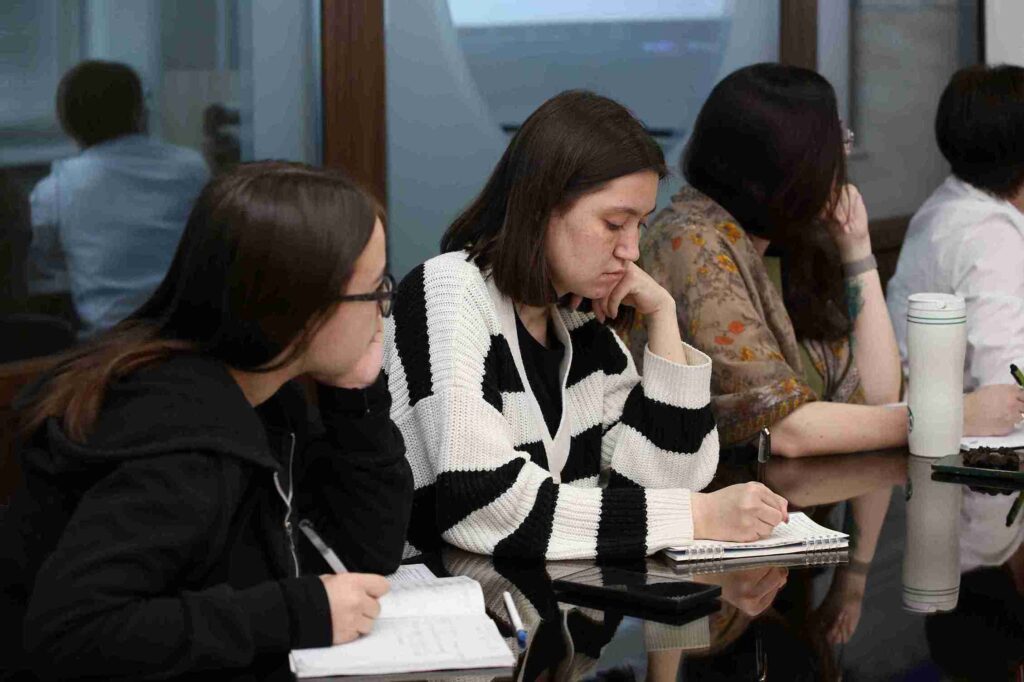 Секционное заседание с участием иностранных магистрантов из Афганистана и Германии 7