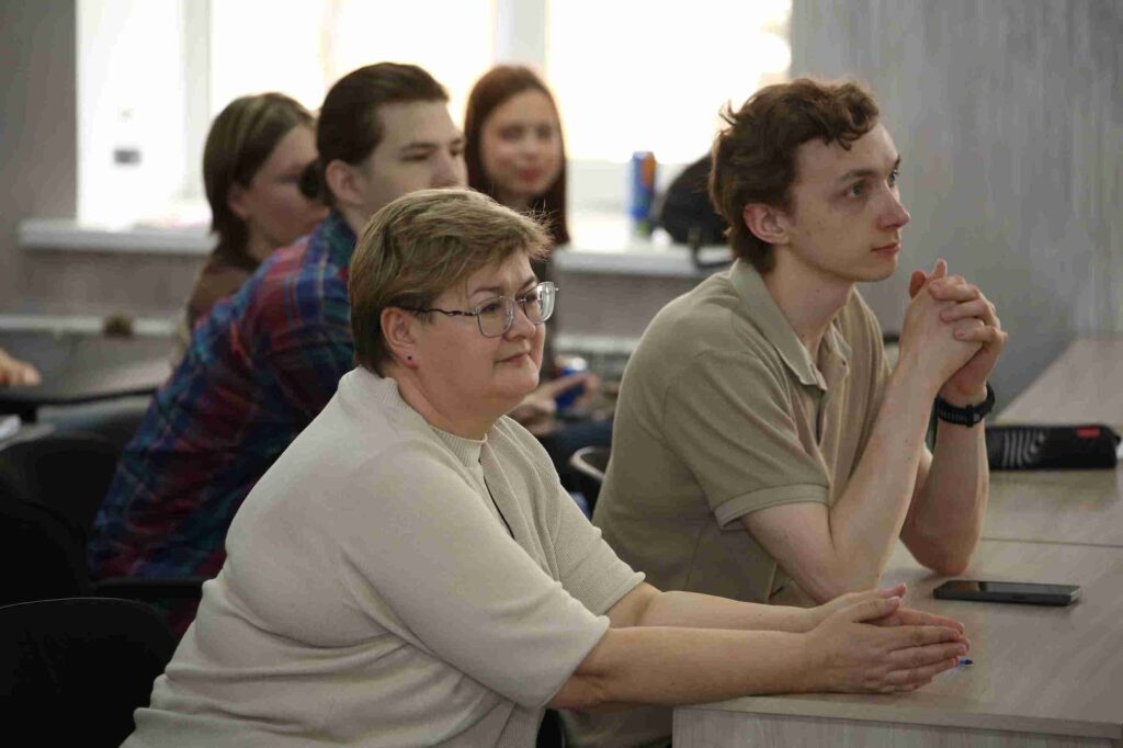 Секреты перевода в эпоху ИИ обсудили на Международном форуме молодых ученых КАСУ 11