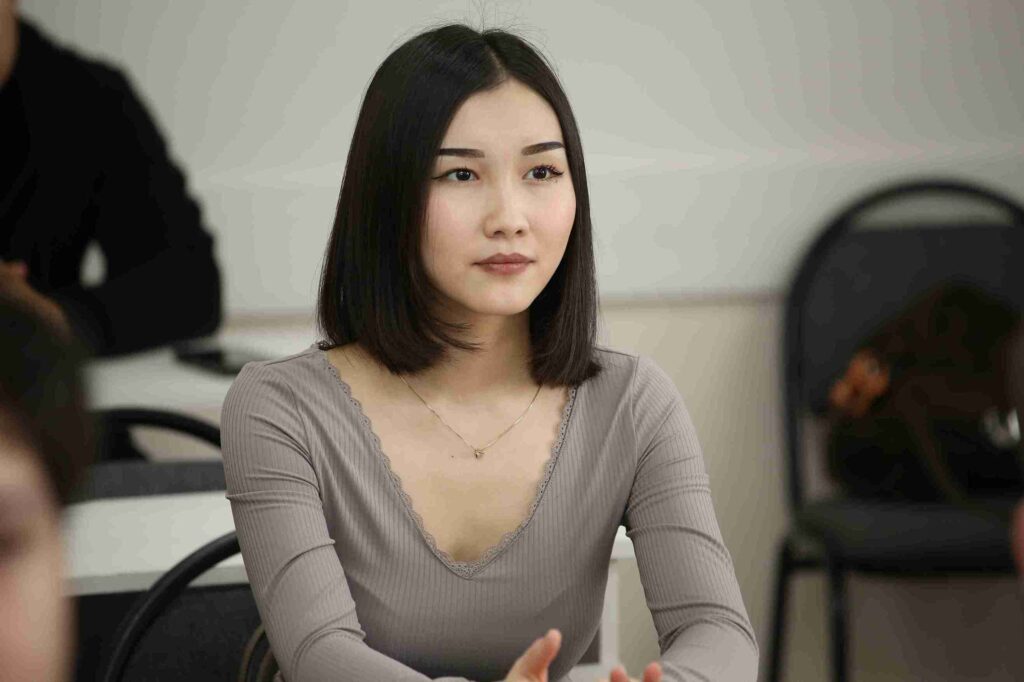 Спикеры Divergents Leadership School встретились со студентами КАСУ в рамках международного Форума 7