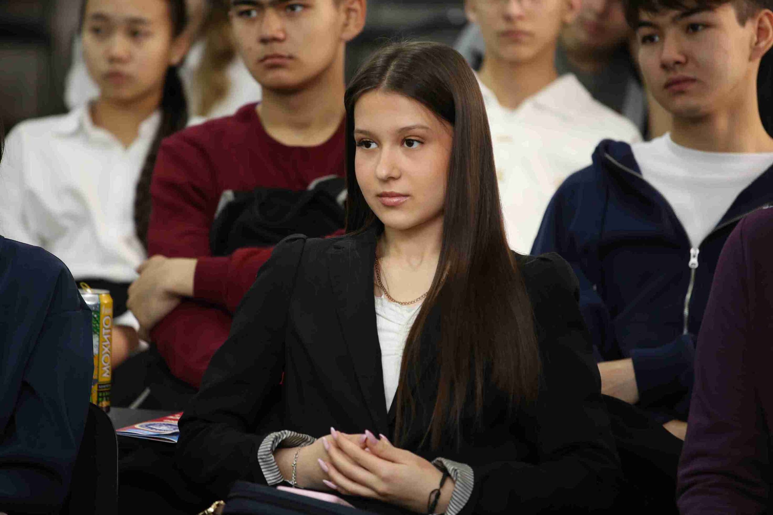 «Striving for Excellence»: В КАСУ прошла масштабная региональная олимпиада по английскому языку 32