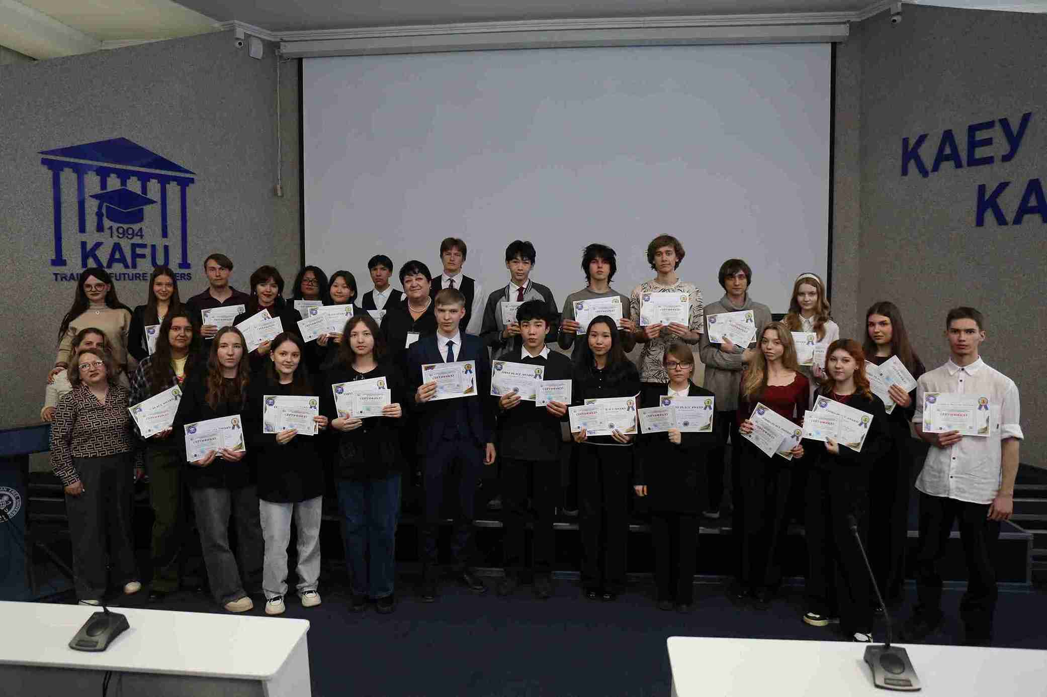 «Striving for Excellence»: В КАСУ прошла масштабная региональная олимпиада по английскому языку 9