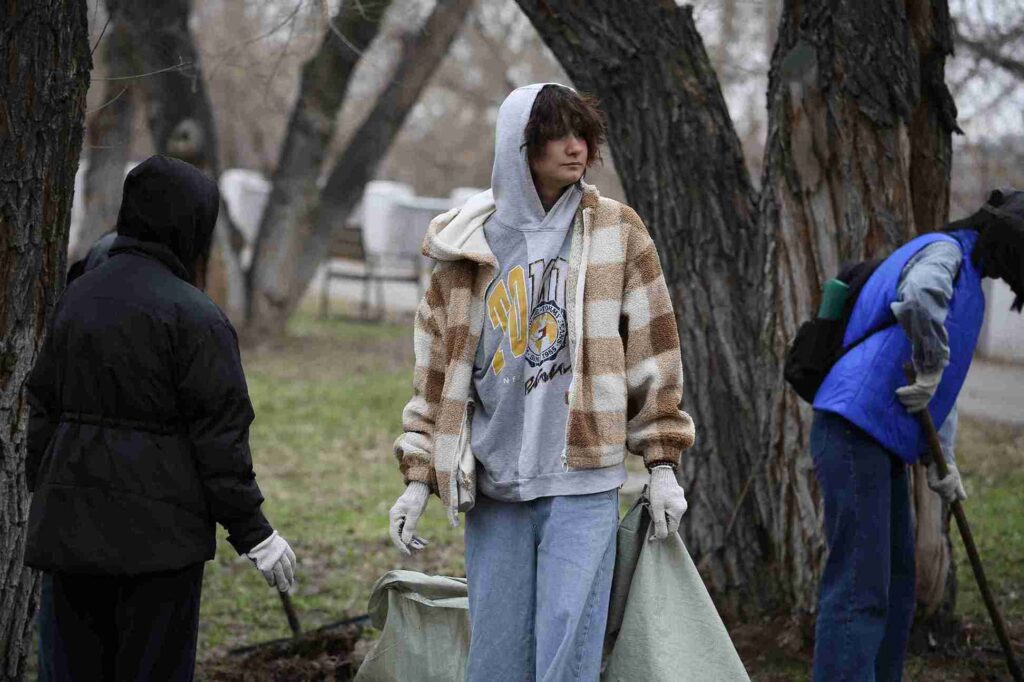 Студенты КАСУ присоединились к республиканской экологической акции «Таза Қазақстан»! 9