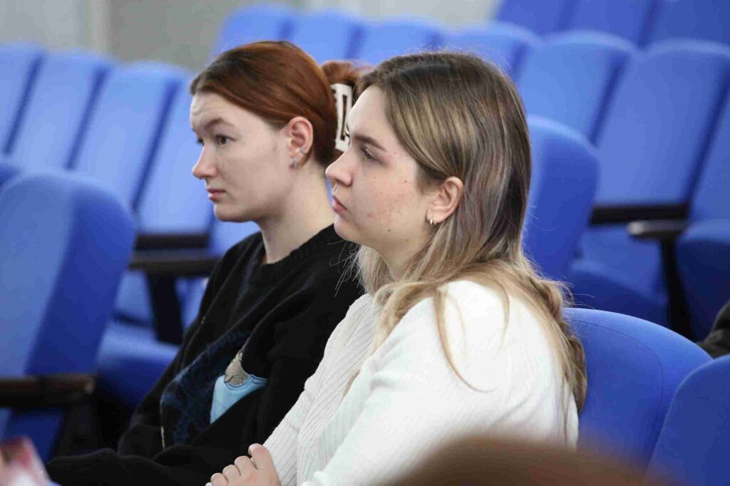 Темная сторона ИИ: риски и мошенничество 6