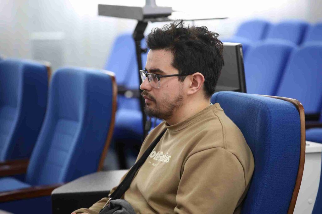 Темная сторона ИИ: риски и мошенничество 7