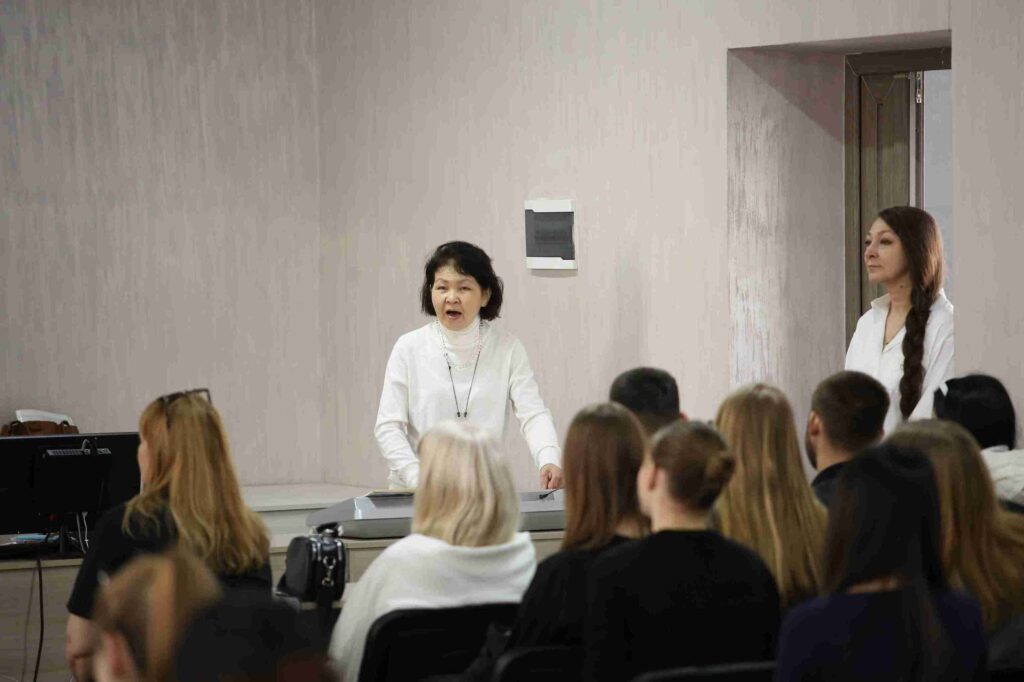 В КАСУ прошел практикум по техникам саморегуляции и борьбы со стрессом 10