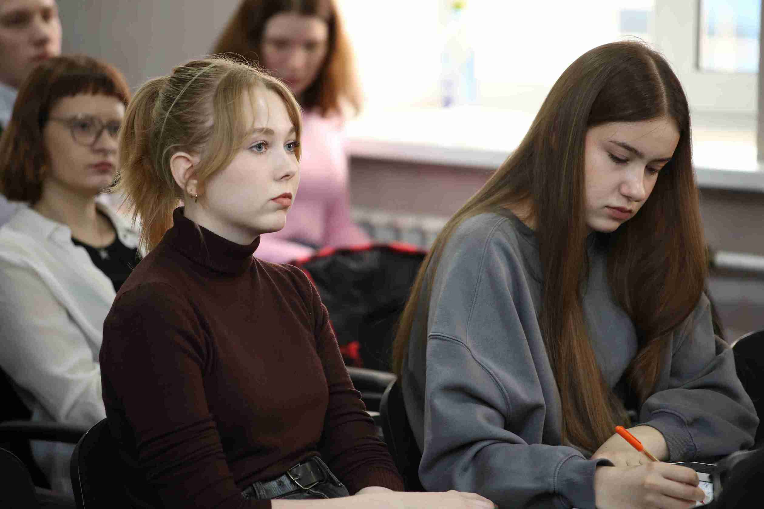 В КАСУ прошел практикум по техникам саморегуляции и борьбы со стрессом 2