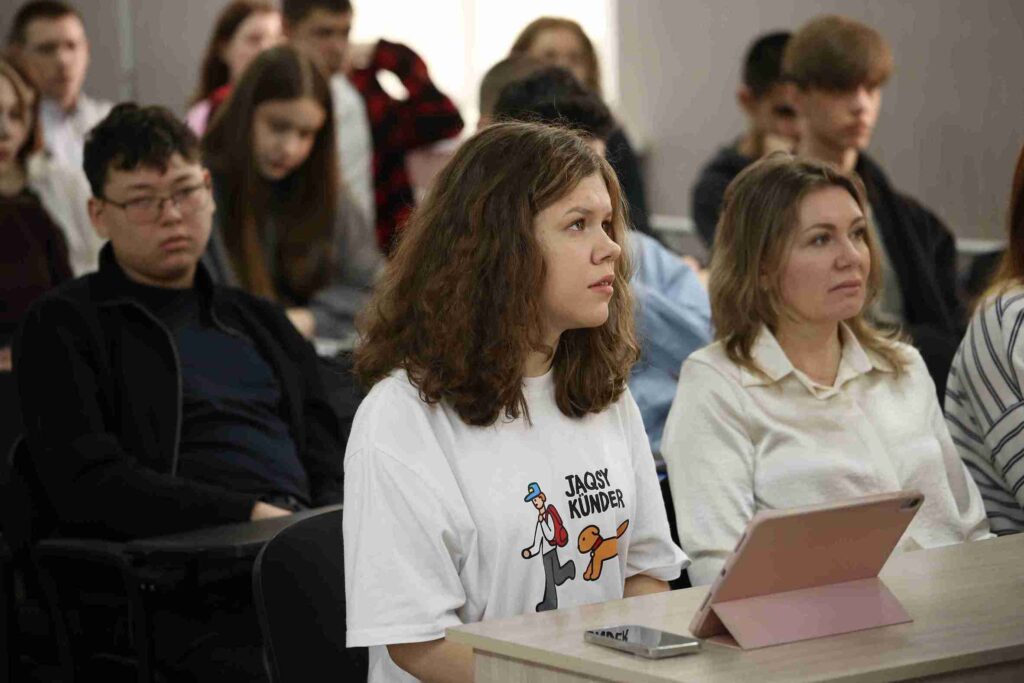 В КАСУ прошел практикум по техникам саморегуляции и борьбы со стрессом 3